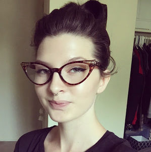 Meet your Posher, Madelyn